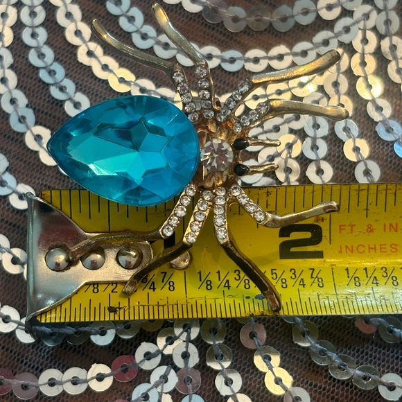 Gold Spider Ring with Blue Gem - Picture 9 of 9